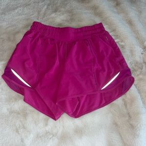 Lululemon hottie hots size 4, 4”